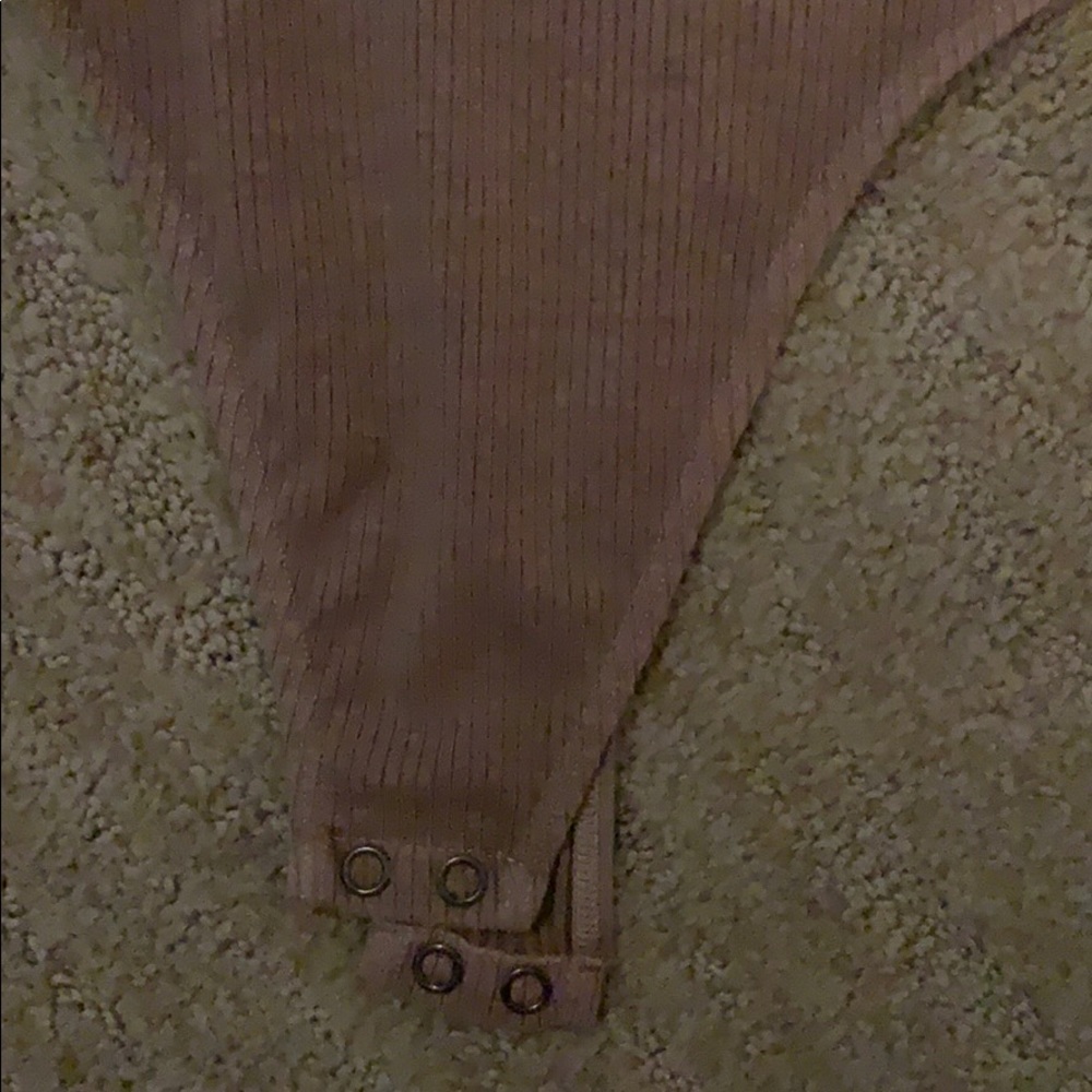 American Eagle Bodysuit - Picture 4 of 4